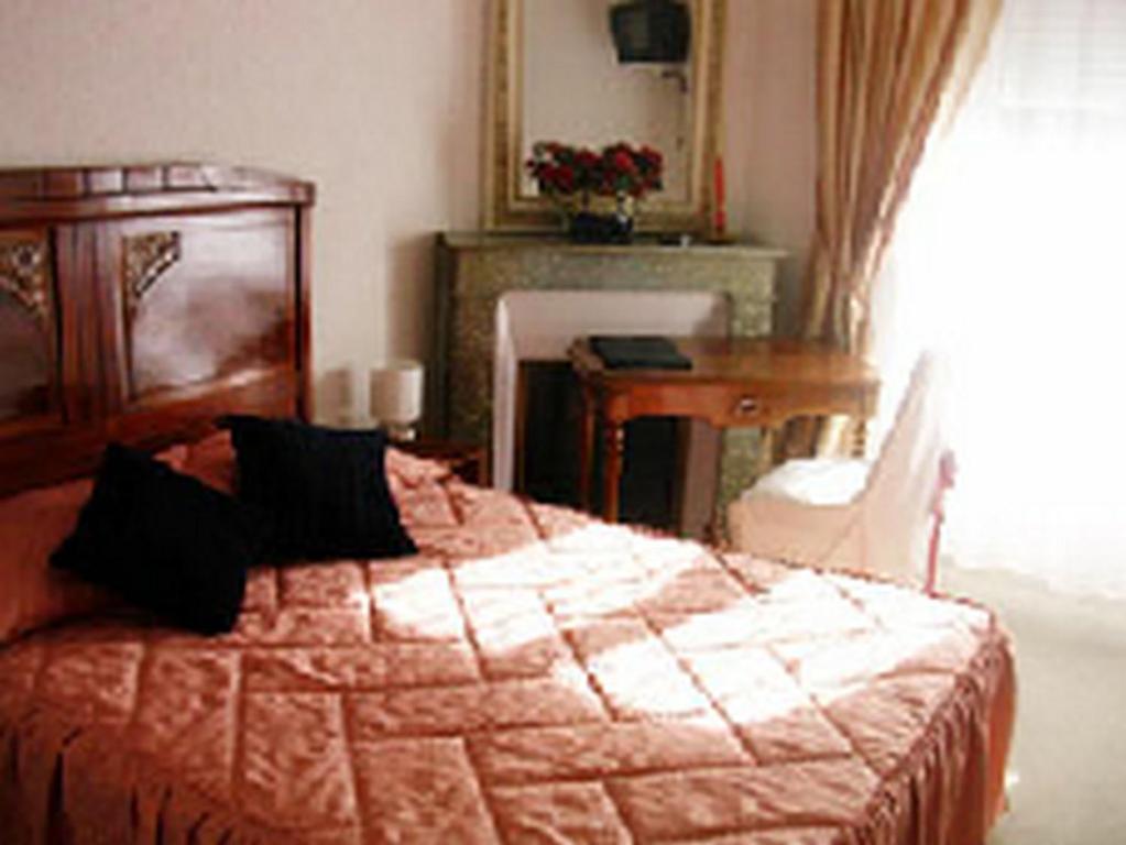 Arcantis Hotel Metropole Châtel-Guyon Habitación foto